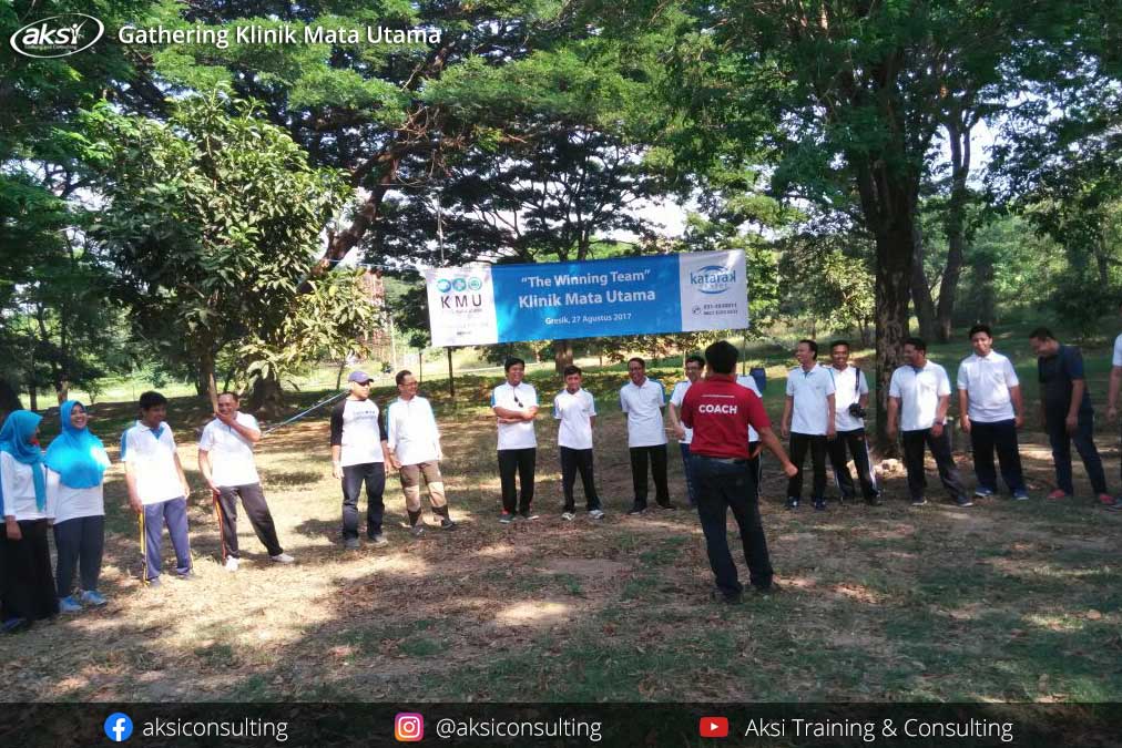 KMU (Acara Gathering Klinik Mata Utama)